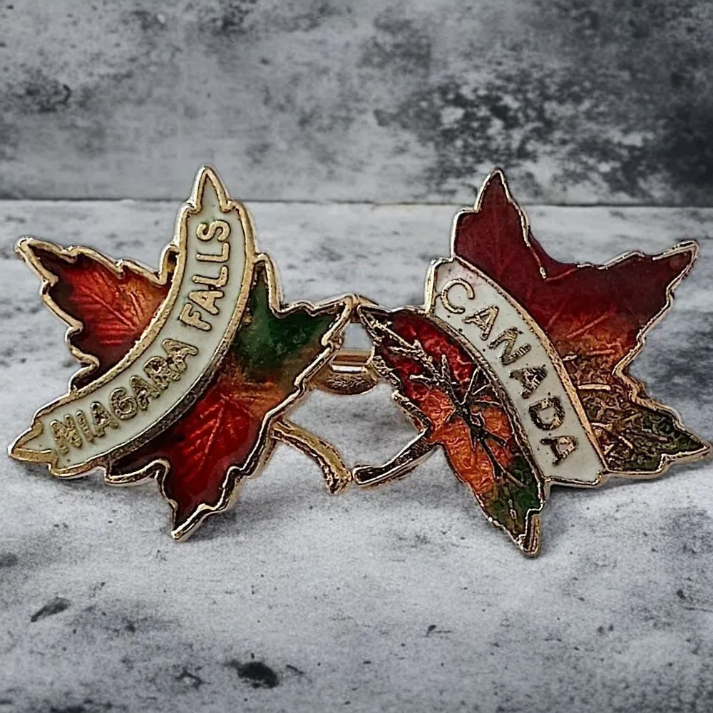 Vintage Niagra Falls Canada Pin Brooch Souvenir Double Maple Leaf Enamel Tourist